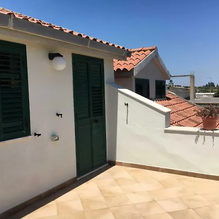 Del Falso Pepe Apartment Avola